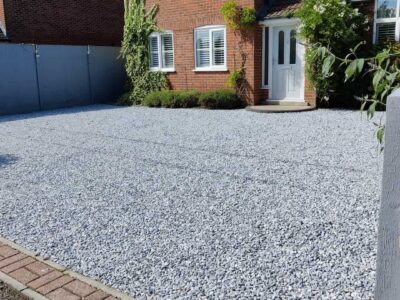 Gravel driveway installers near London