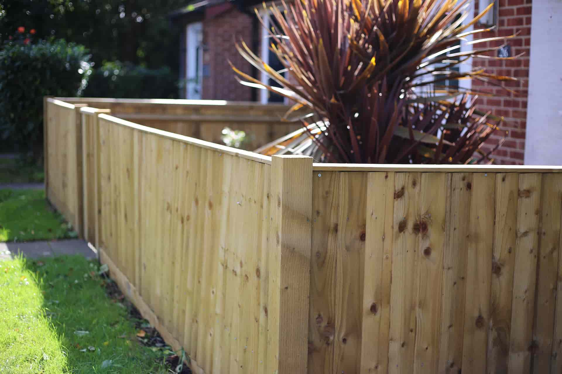 Fencing installation company near me London