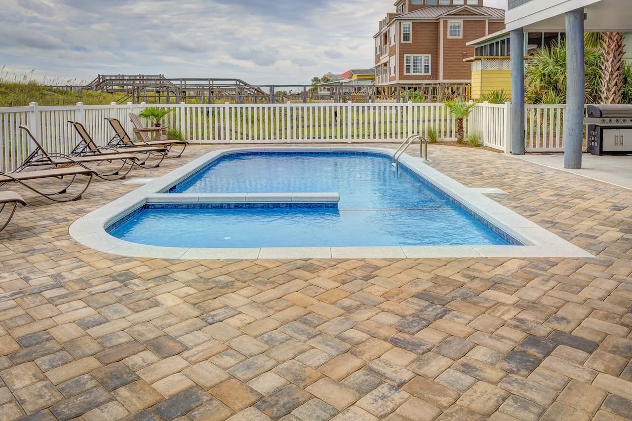 Swimming pool contractors London