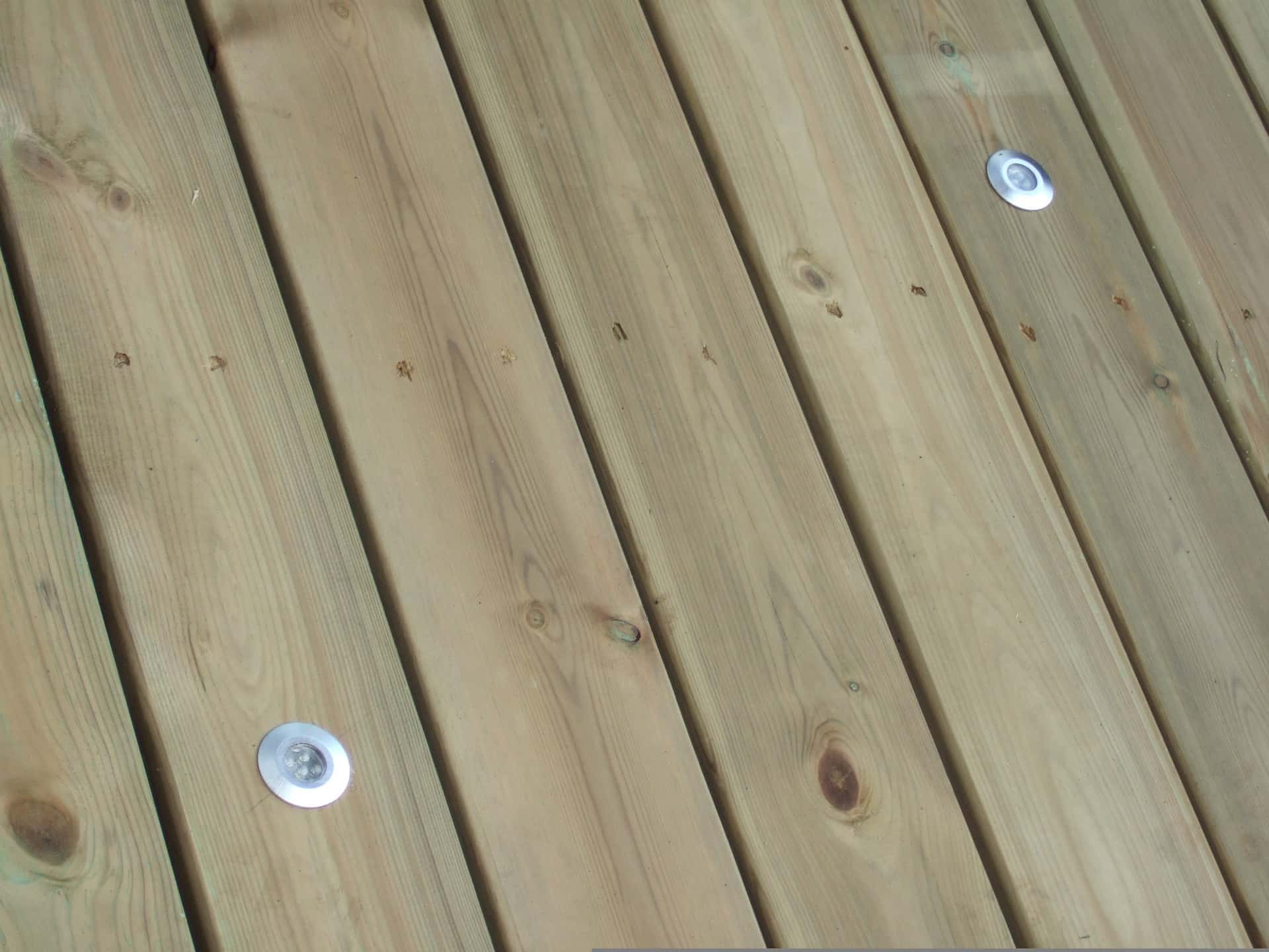 Wood decking installers near London